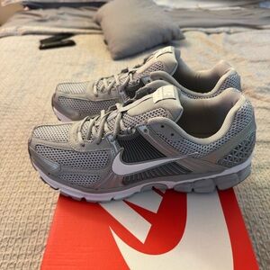 Nike Light Gray Mesh Sneakers